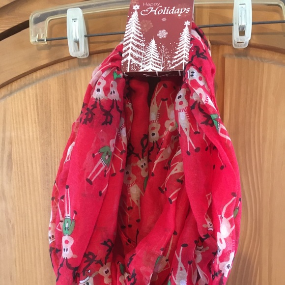 NWT Happy Holidays Reindeer infinity scarf - Picture 3 of 6